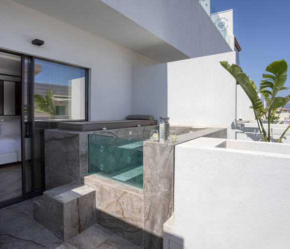 Ethereal White Resort Heraklion Crete Junior Suite Plunge Pool 0004