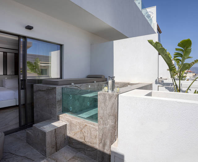 Ethereal White Resort Heraklion Crete Junior Suite Plunge Pool 0004